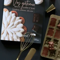 Coffret cadeau pâtisserie à offrir - livre & ustensiles