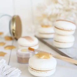 Déco Etoiles dorées pâte d'amande