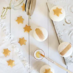 Déco Etoiles dorées pâte d'amande
