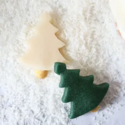 Décorations sapins de Noël en pâte d'amande