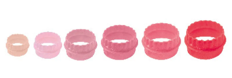 6 emporte-pièces ronds, lisses ou cannelés