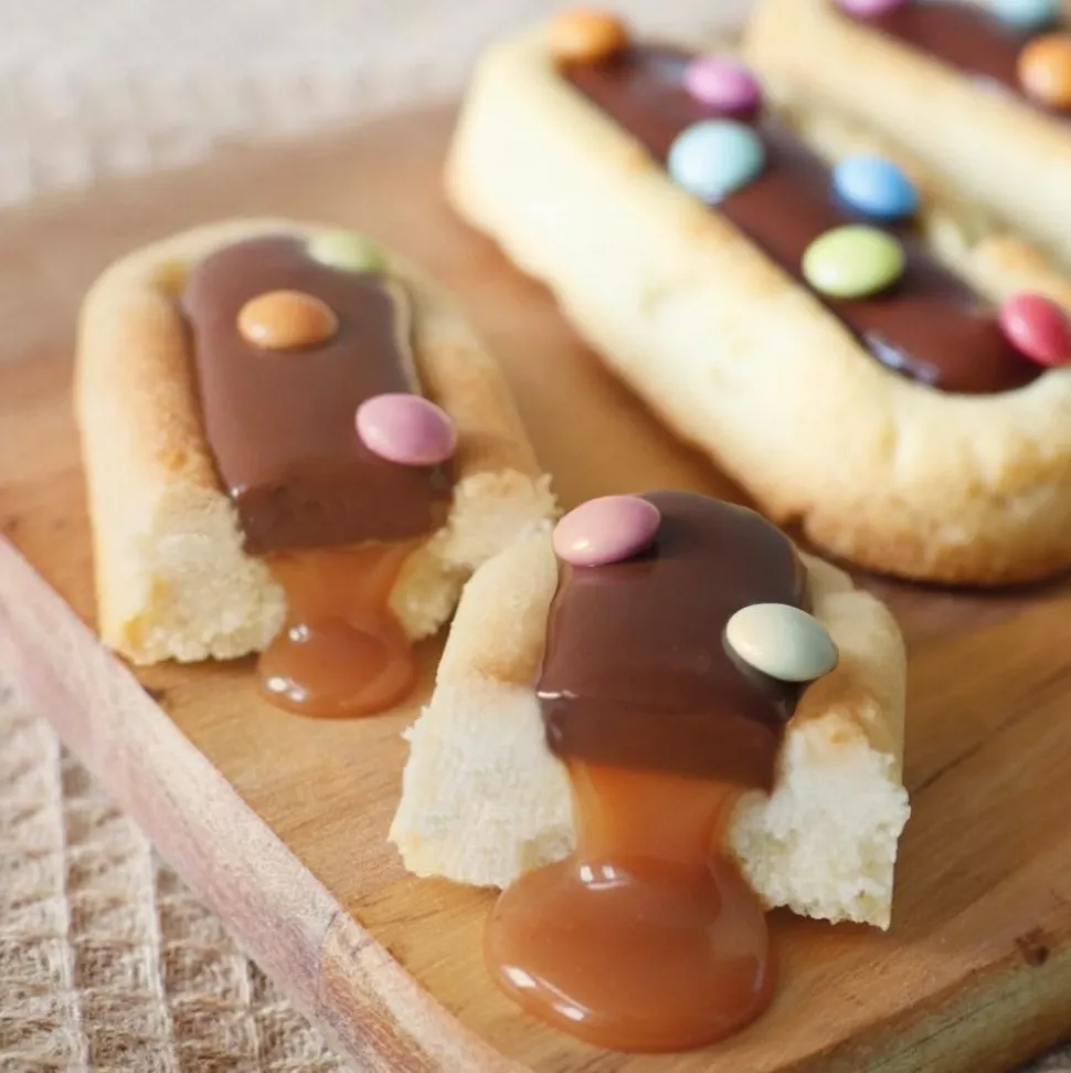 Pack biscuits finger caramel