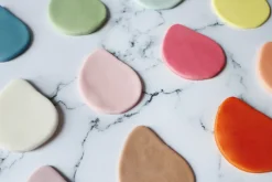 Pâte à sucre colorant d'origine naturelle Nude 250g