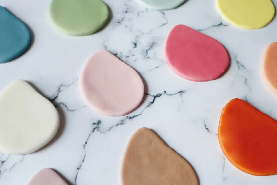 Pâte à sucre colorant d'origine naturelle Blush 250g